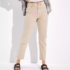 American Eagle Cream Mom Straight Jean